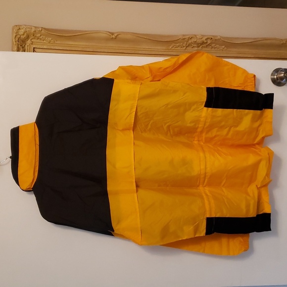 Men's L Columbia Nylon Packable Windbreaker Jacket NWOT - Picture 2 of 9